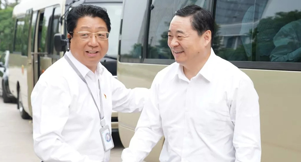 國務(wù)院國資委黨委書記、主任郝鵬蒞臨物產(chǎn)中大旗下浙江中大元通特種電纜有限公司檢查指導(dǎo)