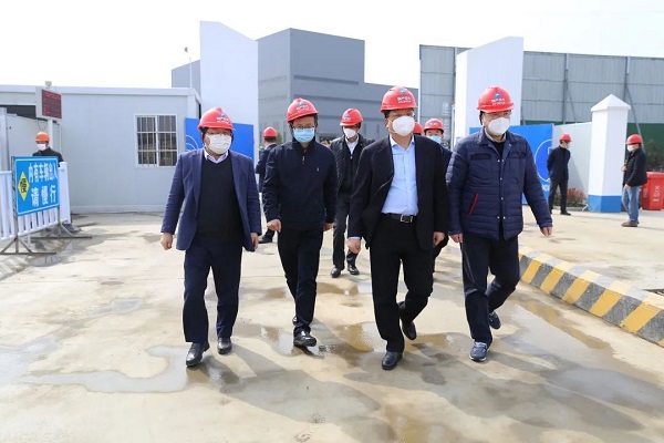 王琴英、王挺革一行赴德清物產(chǎn)中大線纜智能制造基地等項(xiàng)目調(diào)研復(fù)產(chǎn)達(dá)產(chǎn)工作