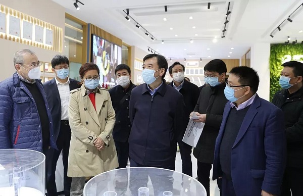 高鷹忠、張波一行赴物產(chǎn)中大特種電纜研究院開(kāi)展“三服務(wù)”活動(dòng)